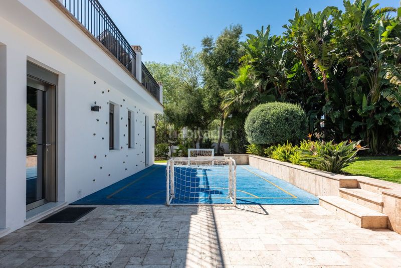 Foto 51f041d5-8e44-4dd1-94d8-b1fedeb7bc7c. Xalet amb aparcament piscina a Nueva Alcántara Marbella