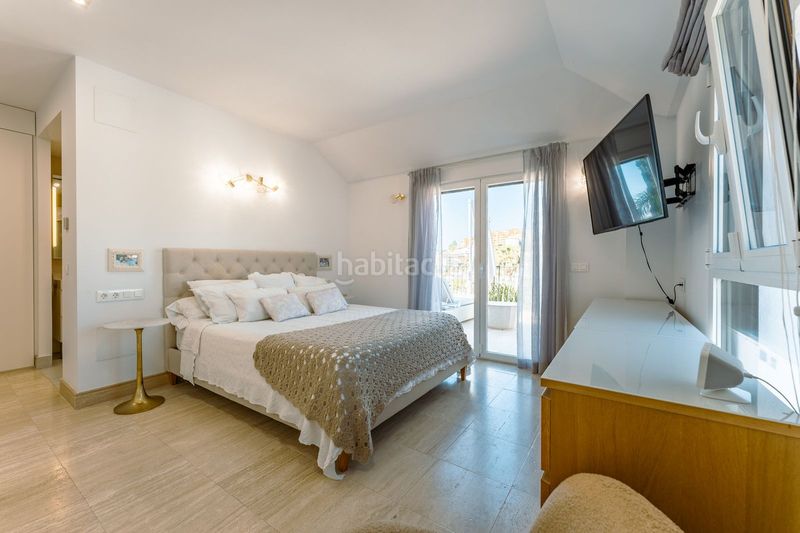 Foto bddc3513-5478-43a4-a4e3-f7b1e4c77424. Xalet amb aparcament a La Concha - Resina Golf Estepona