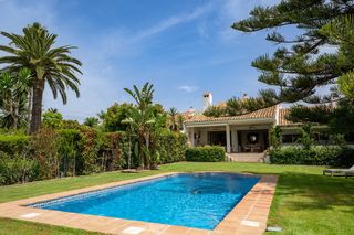 Alquiler Chalet en Guadalmina Baja