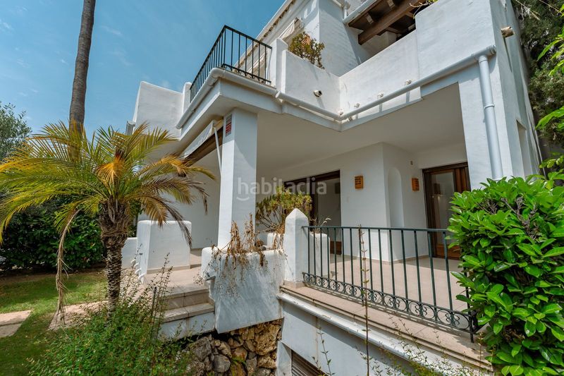 Foto b3356dd7-1ae7-41a1-b5bb-5bdab1061878. Casa adossada amb aparcament piscina a El Paraíso Benahavís