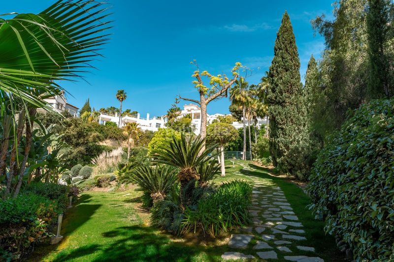 Foto bc0f7bce-9ea0-47a3-a029-ff9dd74722f6. Apartamento en La Quinta Benahavís
