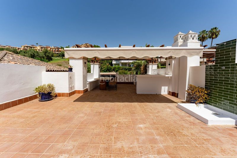 Foto fd9a74d2-a59d-48cf-84b8-f79a343c567b. Àtic amb piscina a los arqueros - puerto del almendro Benahavís