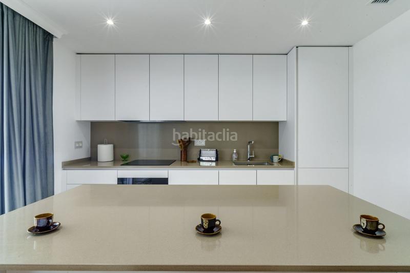 Foto 0ec9f616-004d-45d6-869f-63600cd77e2d. Rent ground floor with pool in El Velerín Estepona