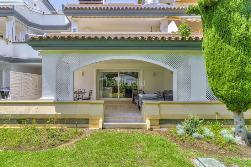 Foto 98cd41e3-628c-44cc-8d86-f23a6144eda8. Rent ground floor with pool in El Velerín Estepona