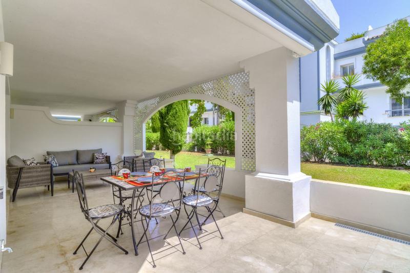 Foto e916a80c-4822-47a1-9424-d5daf858e7f9. Rent ground floor with pool in El Velerín Estepona