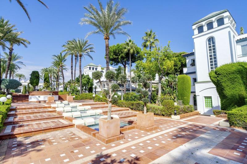 Foto 61c1a493-36aa-4d05-8de1-712dc82161e4. Location rez-de-chaussée avec piscine dans El Velerín Estepona