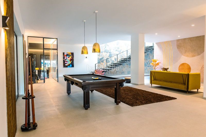 Foto 1417c382-a0a3-4edc-b35b-c52040596fd1. Lloguer xalet amb aparcament piscina a El Paraíso Benahavís