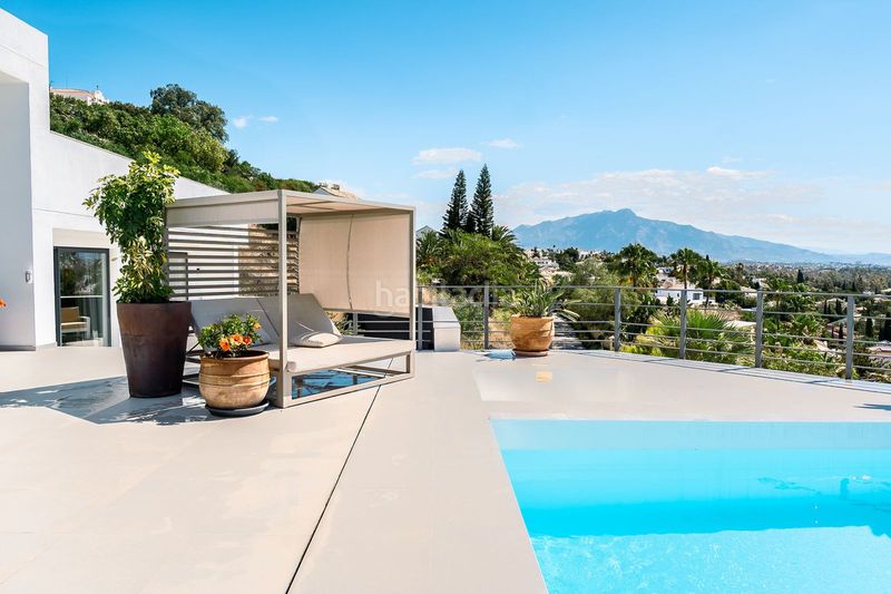 Foto b3940813-2932-4705-8445-5a4fdab38cf3. Lloguer xalet amb aparcament piscina a El Paraíso Benahavís