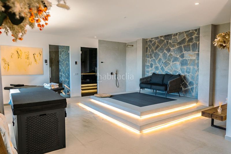 Foto cfacd716-2536-4a7a-aaba-6d7925fd9c41. Lloguer xalet amb aparcament piscina a El Paraíso Benahavís