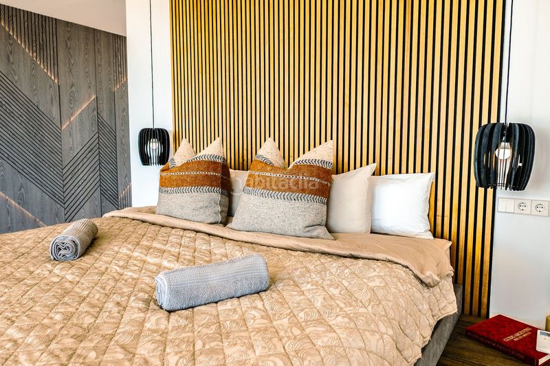 Foto f7add75c-30f2-4f72-b039-113f76acb7e5. Lloguer xalet amb aparcament piscina a El Paraíso Benahavís