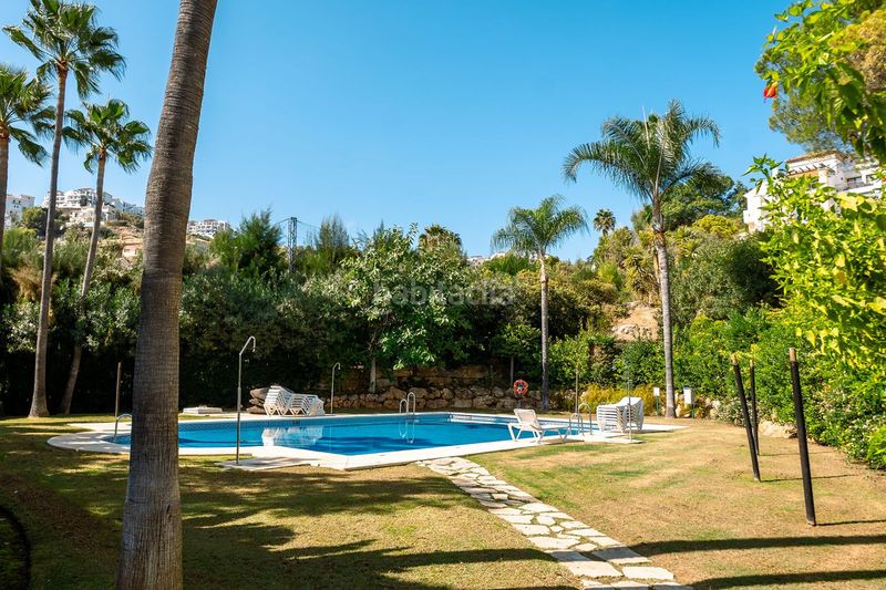 Foto 014246fb-527d-40a3-b556-7a5f1e92a119. Apartament amb aparcament piscina a los arqueros - puerto del almendro Benahavís