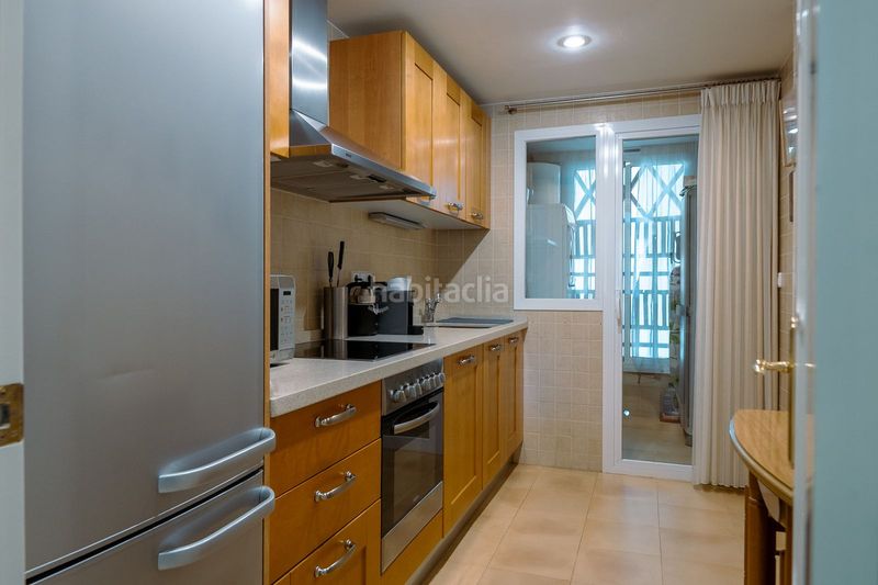 Foto 2ff60982-71ea-41b7-8d37-ba2d939df499. Apartament amb aparcament piscina a los arqueros - puerto del almendro Benahavís