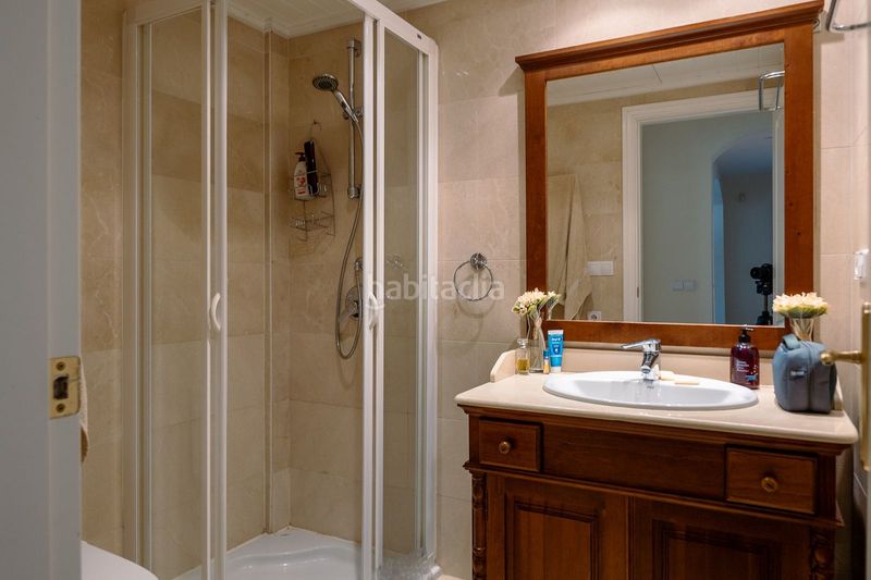 Foto 8537fcbf-0a74-478d-ad7e-718a9551f047. Apartament amb aparcament piscina a los arqueros - puerto del almendro Benahavís