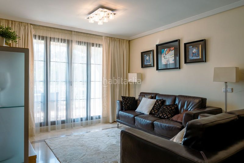 Foto c97cb560-24e6-4bef-bff6-8de3847f00c0. Apartament amb aparcament piscina a los arqueros - puerto del almendro Benahavís