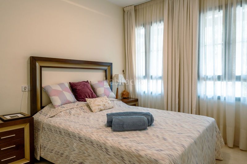 Foto b14d64cf-4e9e-436c-9279-68919ebd4c20. Apartment with parking pool in los arqueros - puerto del almendro Benahavís