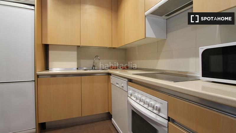 Foto 7fd0fe88-95d8-4ce1-a321-401490b21819. Rent flat with heating in Adelfas Madrid