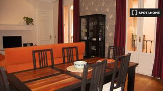 Alquiler Piso en Sol. Elegante apartamento de 2 dormitorios en alquiler en centro, mad