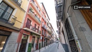 Location Appartement à Cortes-Huertas. Apartamento de 1 dormitorio en alquiler en cortes, madrid