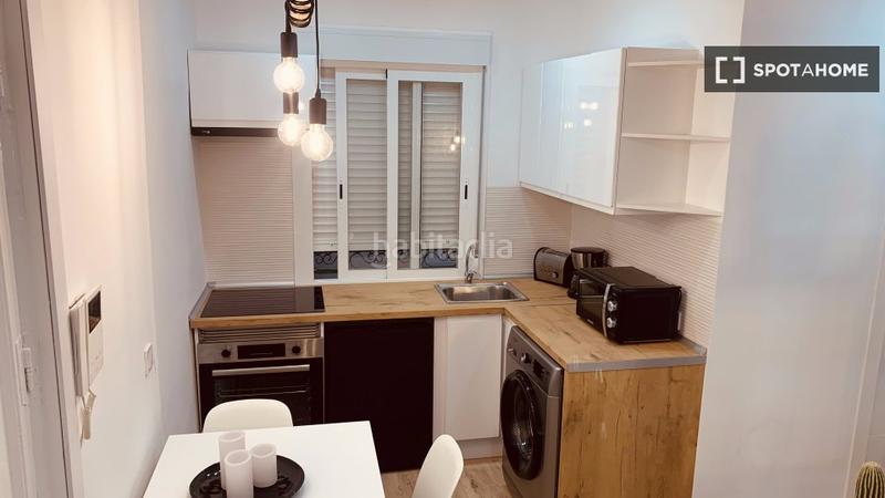 Foto 933d9004-a571-4e51-9079-591ee15f3140. Alquiler piso apartamento de 1 dormitorio en alquiler en lavapiés, en Madrid