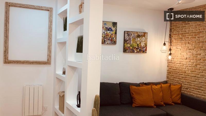 Foto 88026768-008a-4dc8-8b43-a288954fefe9. Rent flat with heating in Embajadores-Lavapiés Madrid