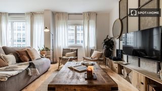 Miete Etagenwohnung in Almagro. Apartamento de 2 dormitorios en alquiler en almagro, madrid