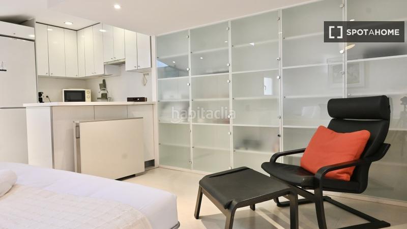 Foto 0fde1d6a-ed28-40d6-b02d-865b04e98430. Alquiler piso estudio en alquiler en Sol, en Sol Madrid