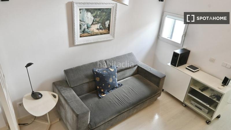 Foto 8e21e9fb-3e0f-4b3d-a5c8-b290e8d15144. Alquiler piso estudio en alquiler en Sol, en Sol Madrid