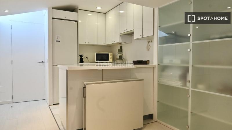 Foto aeead212-c8b9-4536-b53b-163003b6561c. Alquiler piso estudio en alquiler en Sol, en Sol Madrid