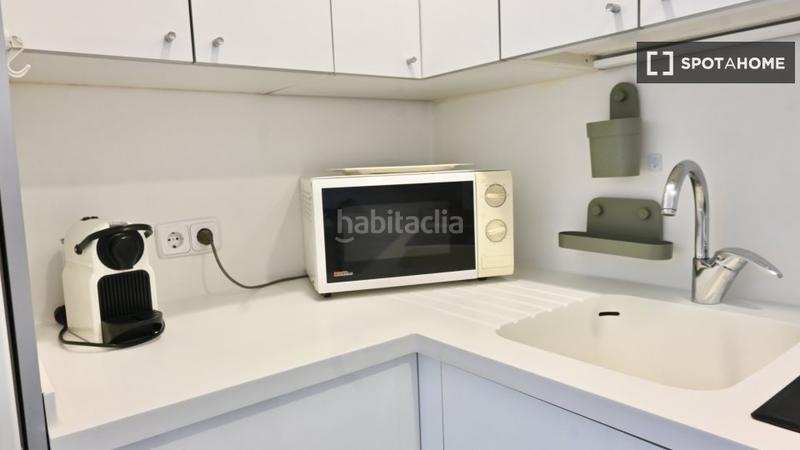 Foto c880087f-96a7-4768-9ee3-d266287eab2f. Alquiler piso estudio en alquiler en Sol, en Sol Madrid