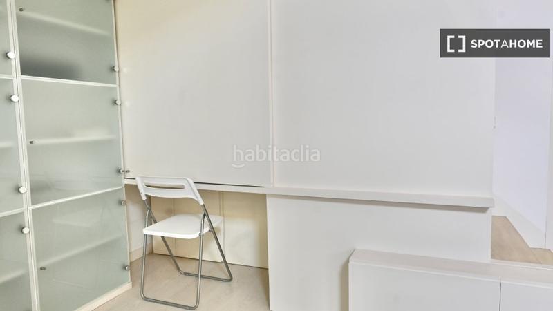Foto cf434694-8d89-4f99-bbeb-060dbfeb2cfd. Alquiler piso estudio en alquiler en Sol, en Sol Madrid