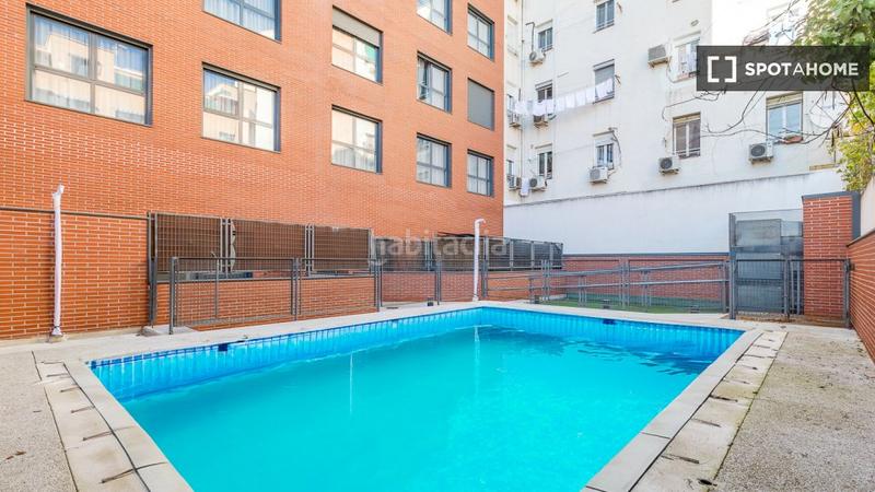 Foto 71d6df1d-87c3-4b4a-bb20-e31d5bca7556. Lloguer pis amb calefacció a Adelfas Madrid