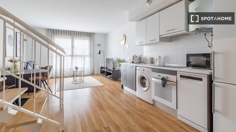 Foto aae09888-6424-49cb-922d-76bdff9707ea. Lloguer pis amb calefacció a Adelfas Madrid