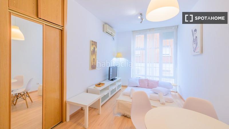 Foto 7e4e2ef2-67b0-49d4-a2c4-6965697480a0. Location appartement avec chauffage dans Valdeacederas Madrid