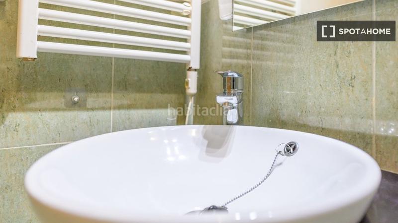 Foto 5e9e9557-c703-403e-8dac-ee0f1a7249d5. Rent flat with heating in Valdeacederas Madrid