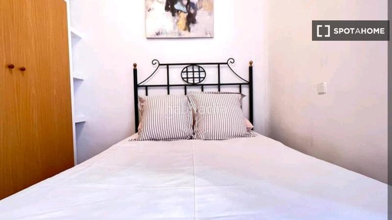 Foto f5ed4a74-dbfa-4424-be3a-6a43aa1e7c7f. Alquiler piso estudio en alquiler en Palos de Moguer, en Madrid