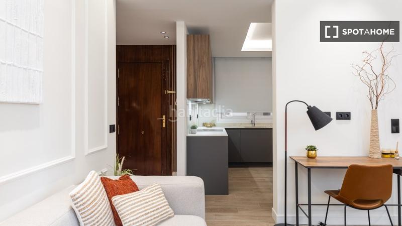Foto 248c6d78-7f39-48aa-af00-7c7f47059d60. Alquiler piso apartamento de 2 dormitorios en alquiler en Goya, en Madrid
