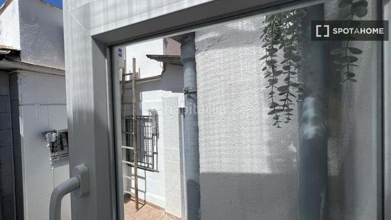 Foto 32dc9d95-0e49-426a-b910-7f907cfd9722. Alquiler piso apartamento de 2 dormitorios en alquiler en Madrid