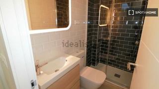 Rent Flat in Palacio. Estudio en alquiler en embajadores, madrid.