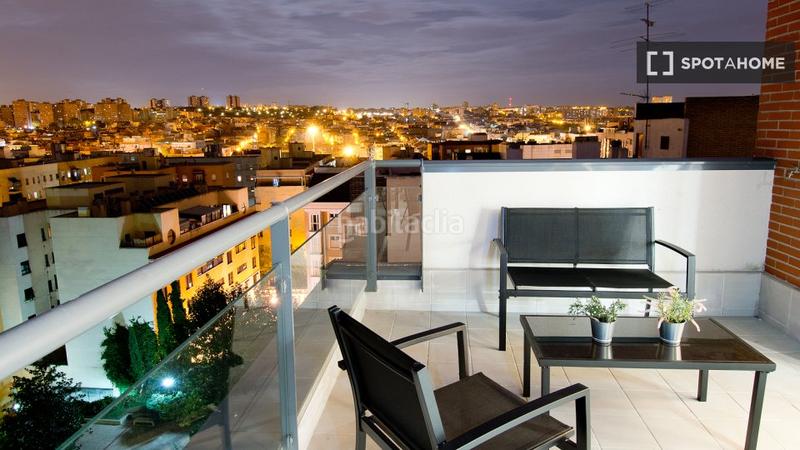 Foto 4d3db003-41e9-4755-9d65-45e612a5401d. Lloguer pis amb calefacció a Adelfas Madrid