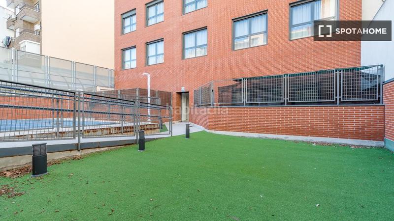 Foto 93d0318d-1395-4ce5-8d13-2a46d5cbfbff. Lloguer pis amb calefacció a Adelfas Madrid