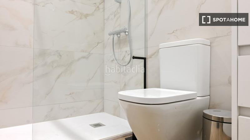 Foto b79fc237-f070-42d2-a589-480394d8e00a. Alquiler piso estudio en alquiler en palacio, . en Madrid