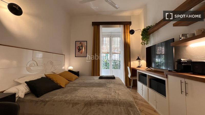 Foto e5eb71ca-d253-4cad-85e5-40ee2626c31b. Alquiler piso estudio en alquiler en cortes, en Cortes-Huertas Madrid