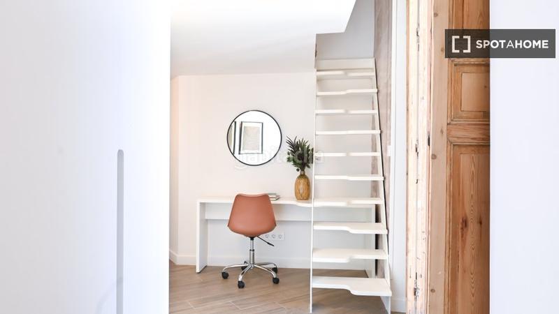 Foto 40a0c422-5ba2-41bf-a4fe-b3d18bc4b3ca. Alquiler piso estudio en alquiler en palacio, en Embajadores-Lavapiés Madrid