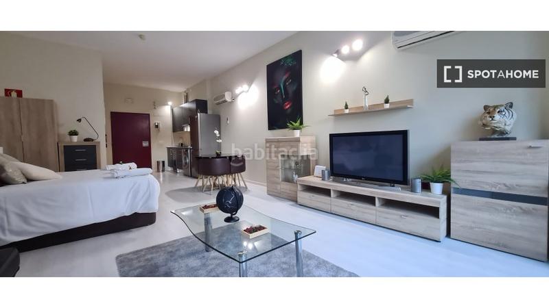 Foto e733d321-9b42-4c89-81f1-eb019224d28d. Alquiler piso estudio en alquiler en valdefuentes, en Madrid