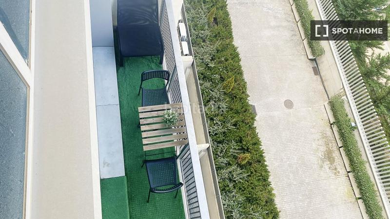 Foto 2262f995-17a0-4bc4-bf45-5740e2c9f8de. Location appartement avec chauffage dans Virgen del Cortijo-Manoteras Madrid