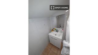 Rent Flat in Lucero. Estudio en alquiler en lucero, madrid