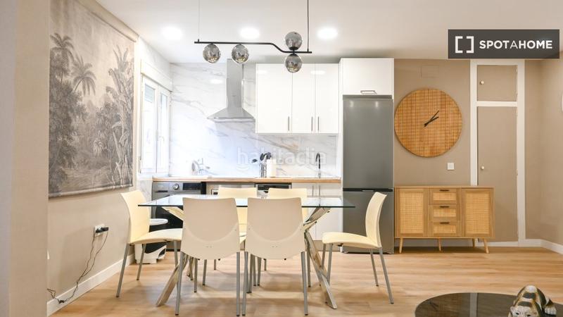 Foto 900e8c49-c2f6-43cc-ac0e-956ffb48d95a. Alquiler piso apartamento de 3 dormitorios en alquiler en lucero, . en Madrid