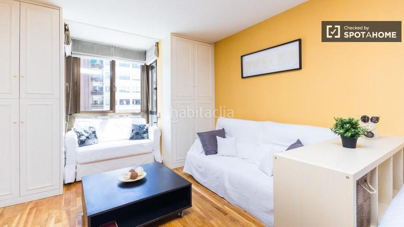 Foto 210b36e9-d657-4552-add4-d408fec755d9. Alquiler piso estudio de 55m con aire acondicionado en alquiler en tetuán, en Madrid