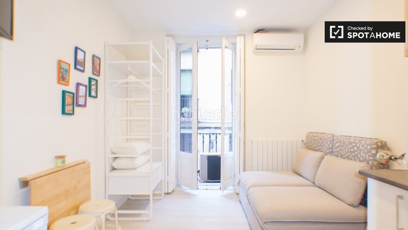 Foto 18fc4402-d026-49e8-b33a-acaf20c20c76. Rent flat with heating in Universidad-Malasaña Madrid