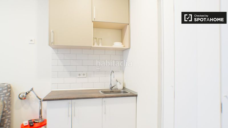 Foto 2596cd6c-0bb7-4f55-af61-2be5891c0220. Rent flat with heating in Universidad-Malasaña Madrid